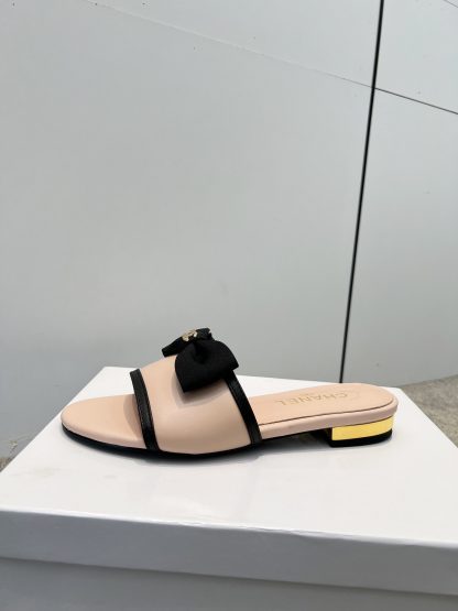 Chanel spring and summer pink with cute bow flat sandals - Image 3