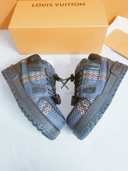 Louis Vuitton Trainer DIY Buckle Sneakers - Image 4
