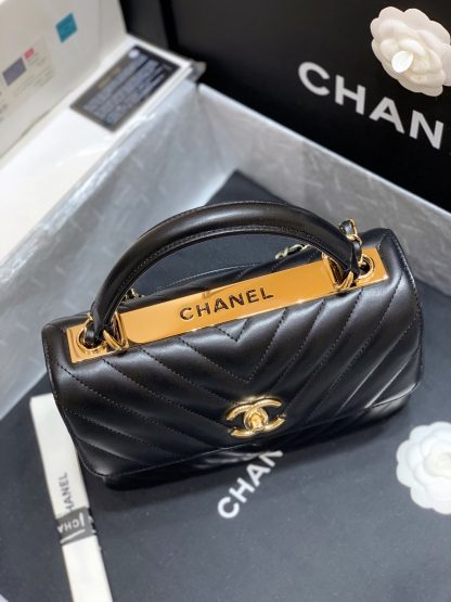 Chanel Black CC Large V Check Chain Bag - Image 4