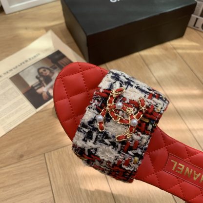 Chanel Spring and Summer New Red Goddess Elegant Flat Sandals - Image 4