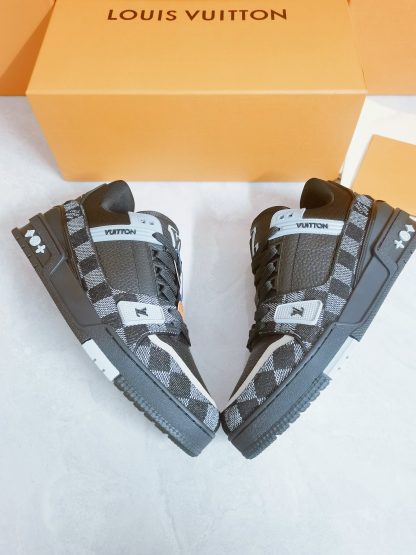 Louis Vuitton Couple's Trainer Sneakers - Image 4
