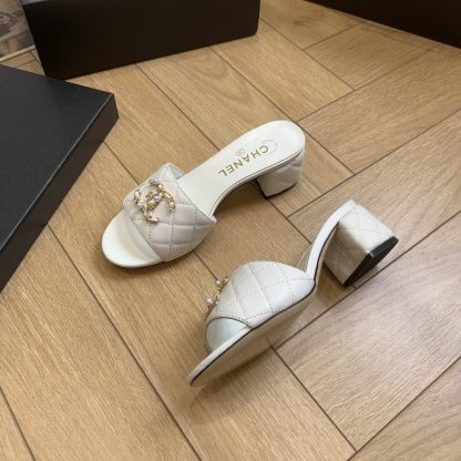 Chanel's new spring and summer white featured ladylike temperament durable thick heel sandals heel height 4.5cm - Image 4