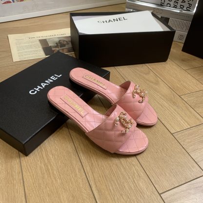 Chanel's new spring and summer light pink characteristic ladylike temperament durable flat sandals - Image 4