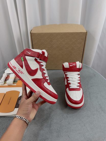 Louis Vuitton couple's co-branded sports shoes - Image 4