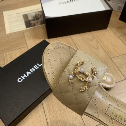 Chanel's new spring and summer apricot-colored flat sandals with a ladylike temperament - Image 4