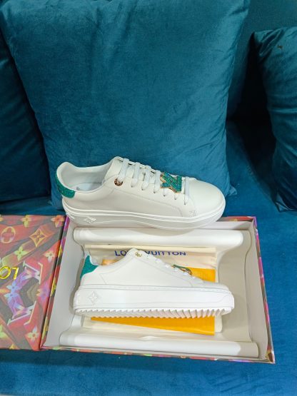 Louis Vuitton Valentine's Day limited edition couple casual sports sneakers - Image 5