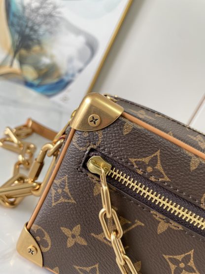 Louis Vuitton SOFT TRUNK Vintage Soft Box Chain Men's Bag - Image 4