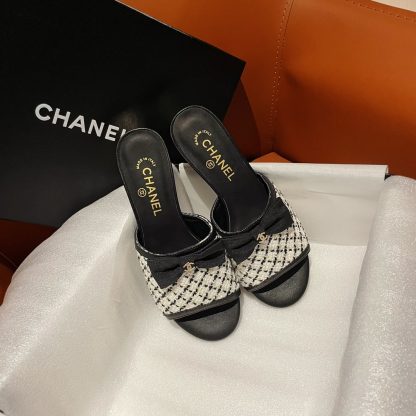 Chanel black and white new bow thick heel sandals heel height 4.5cm - Image 4