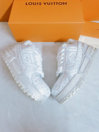 Louis Vuitton washed popular men's sports shoes - Image 4