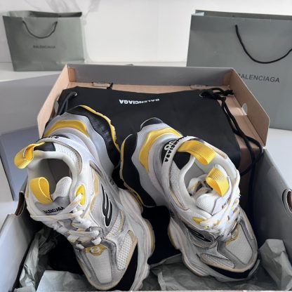 Balenciaga CARGO 23ss runway sneakers - Image 4