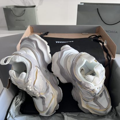 Balenciaga CARGO 23ss runway sneakers - Image 4