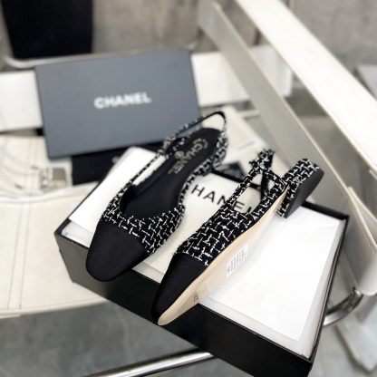 Chanel Fashion Classic Mixed Sheepskin Black and White Flat Sandals - Image 4