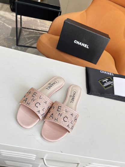 Chanel's most beautiful early spring super shiny beautiful water brick light pink sandals - Image 4