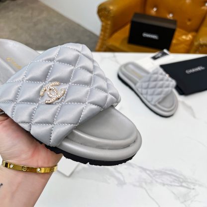 Chanel Couple's High-end Fashionable Gray Sandals - Image 4