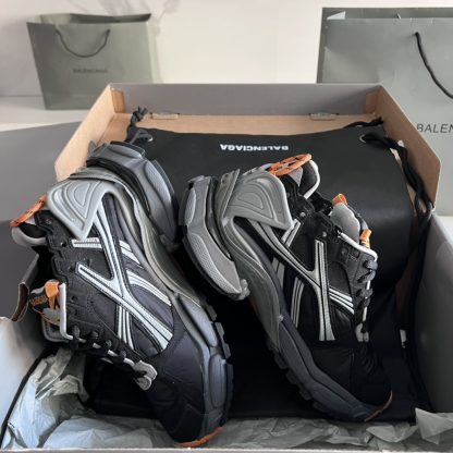 Balenciaga trendy retro sports casual shoes - Image 4