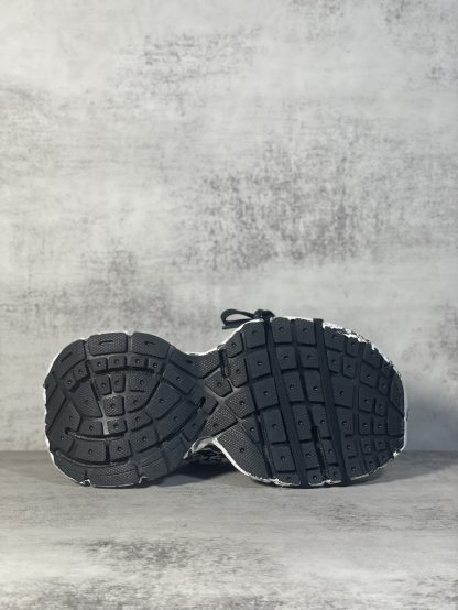 Balenciaga trendy retro dad shoes - Image 4