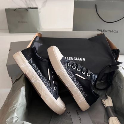 Balenciaga Vintage Style Casual Fabric Shoes - Image 4