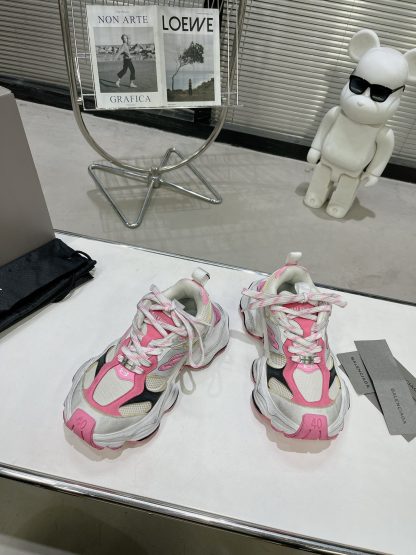 Balenciaga fashionable trendy sports shoes - Image 4
