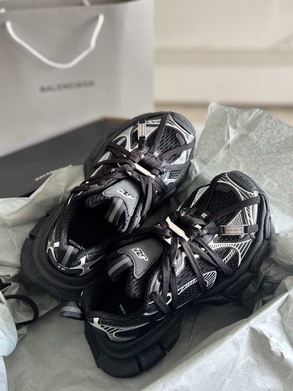 Balenciaga stylish dad shoes - Image 4