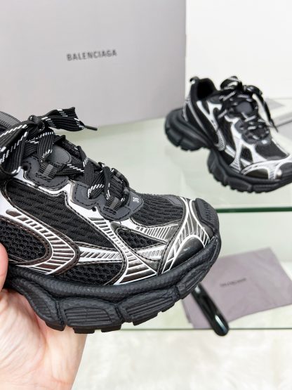 Balenciaga Fashionable Casual Sneakers - Image 4
