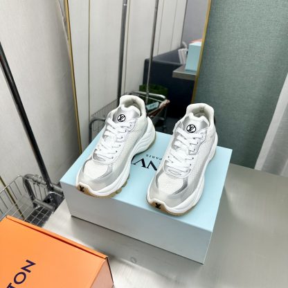 Louis Vuitton Run 55 sneakers - Image 4