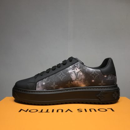 Louis Vuitton low-top new casual couple shoes - Image 4