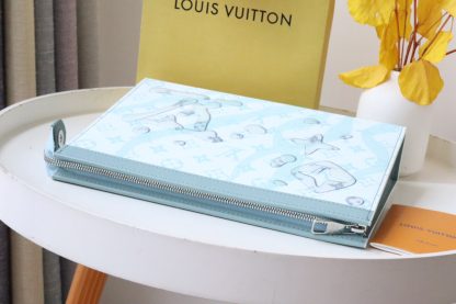 Louis Vuitton POCHETTE VOYAGE Medium Handbag - Image 4