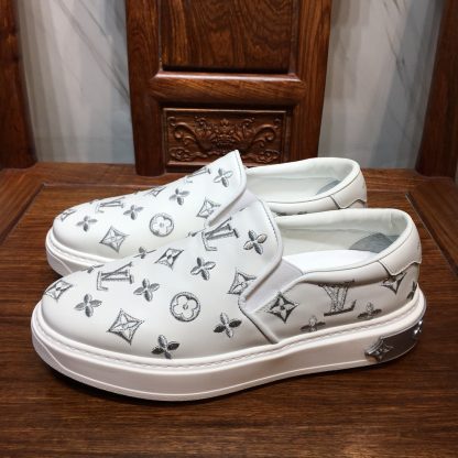 Louis Vuitton low-top new casual couple shoes - Image 4