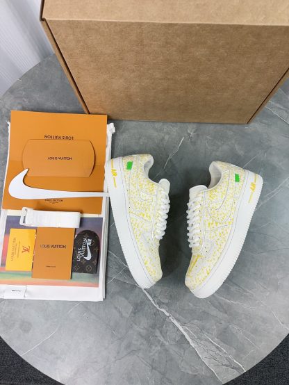Louis Vuitton couple's co-branded sports shoes - Image 4