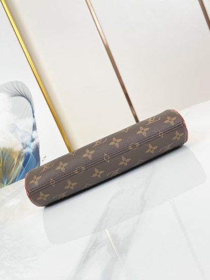 Louis Vuitton POCHETTE TIRETTE Monogram Underarm Bag - Image 4