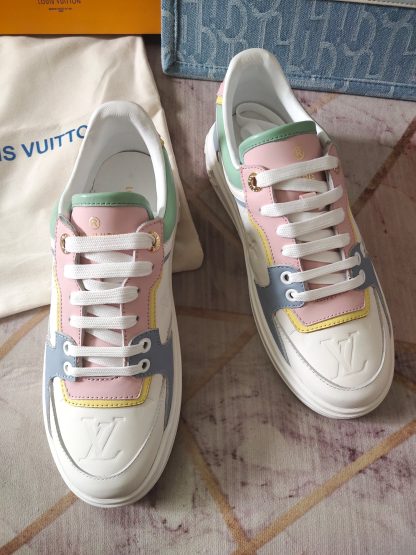 Louis Vuitton's new white thick-soled shoes for early spring - Image 4