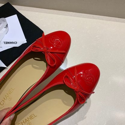 Chanel fashion items pure red elegant and exquisite ballet shoes - Image 4