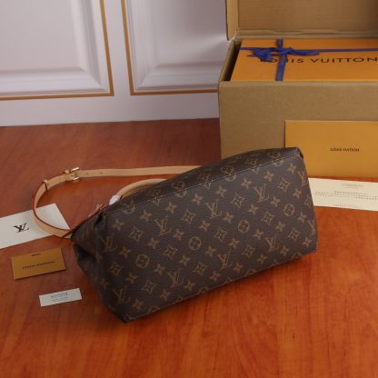 Louis Vuitton Petit Palais Tote Bag - Image 4