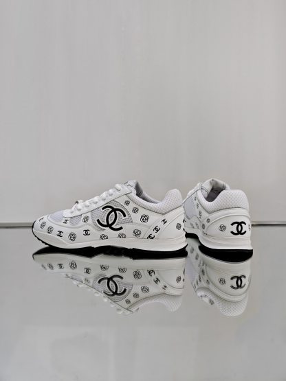Chanel unisex white and black diamond-patterned breathable mesh casual shoes - Image 4