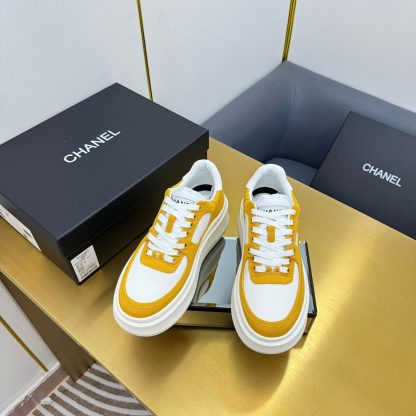 Chanel earth-toned casual versatile sneakers - Image 4