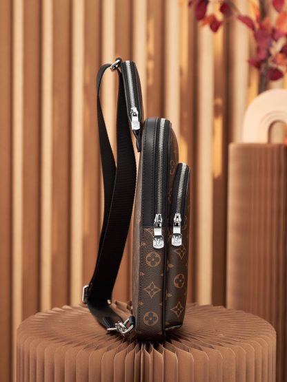 Louis Vuitton Avenue Shoulder Bag - Image 4