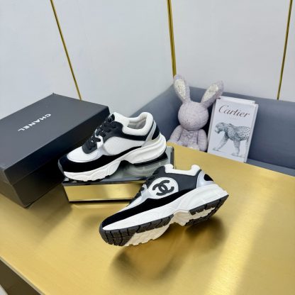 Chanel men's and women's couple's white and black classic breathable casual dad shoes - Image 4
