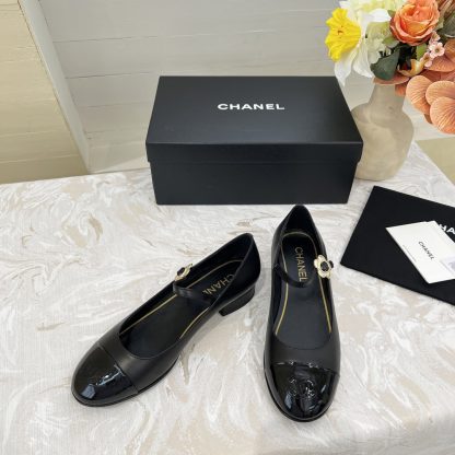 Chanel autumn and winter new black retro style small round head thick heel loafers - Image 4