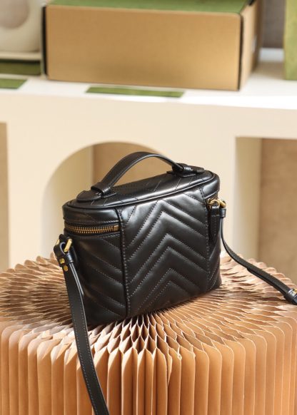 Gucci Marmont Exquisite Cute Shoulder Bag - Image 4