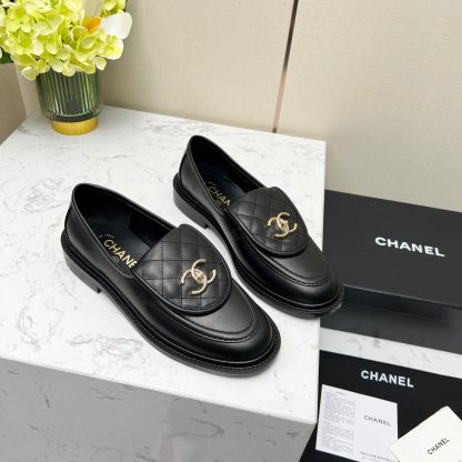 Chanel early spring black matte new temperament loafers - Image 4