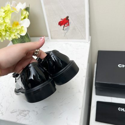 Chanel early spring new black lady temperament loafers - Image 4
