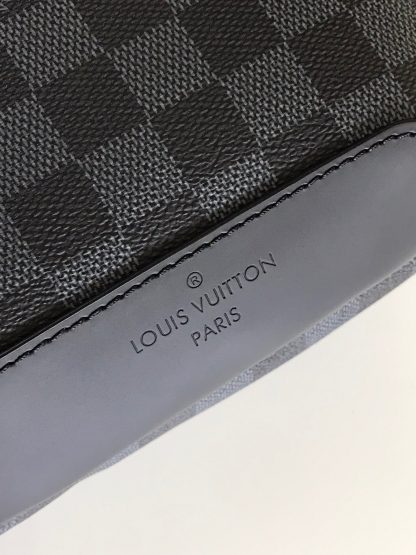 Louis Vuitton Avenue Shoulder Bag - Image 4