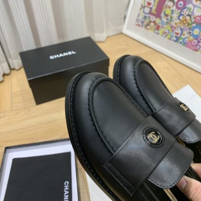 Chanel autumn and winter new black retro style small round head loafers - Image 3