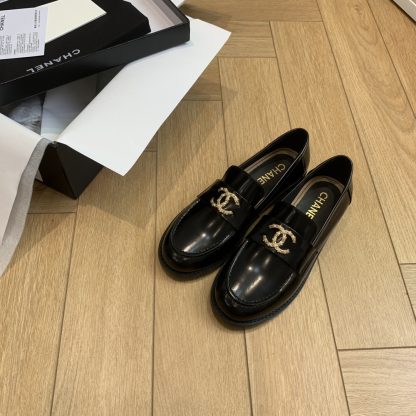 Chanel early spring season new retro style black small square head loafers - Image 4