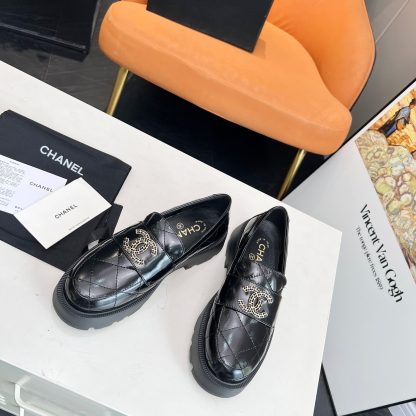 Chanel autumn and winter delicate small round head slim black loafers - Image 4
