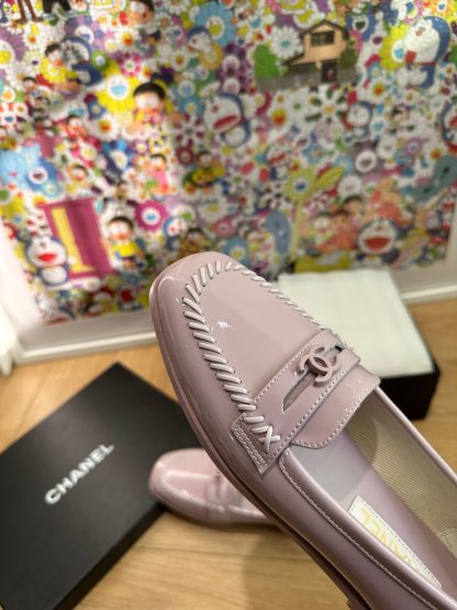 Chanel autumn and winter four seasons retro style small round head purple loafers - Image 4