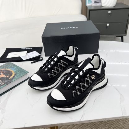 Chanel Spring and Autumn Super Durable Black and White Casual Shoes - Image 4