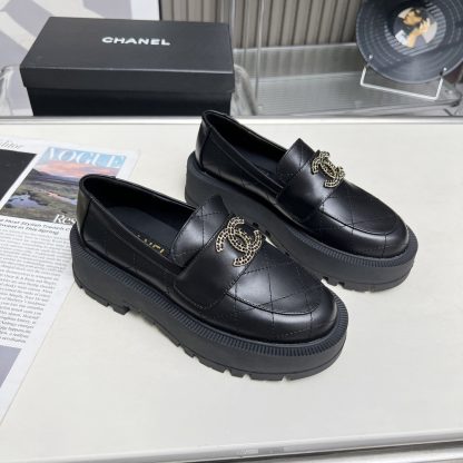 Chanel autumn and winter series new retro style small round head black loafers - Image 4