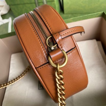 Gucci marmont round leather crossbody bag - Image 4