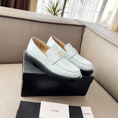 Chanel Early Spring Dance Shoes Series Blue Small Round Head Retro Loafers - Image 4